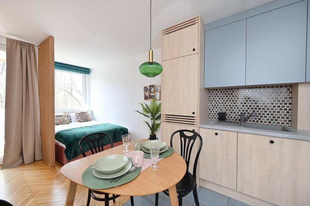 Powisle Solec Centre! Private Parking Apartment Warschau