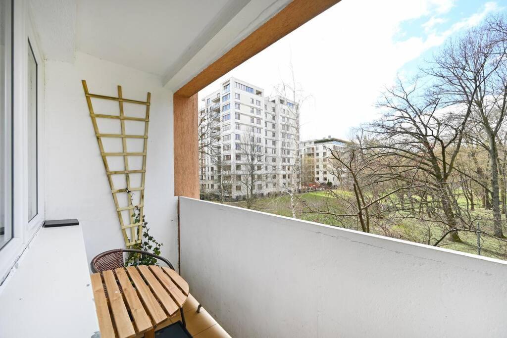 Apartment Powisle Solec Centre! Private Parking Warschau